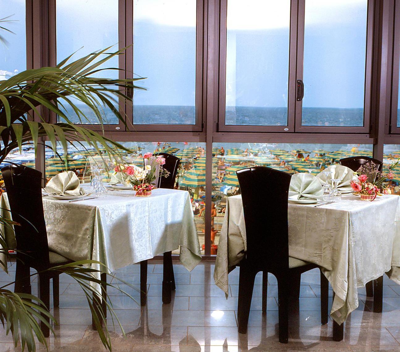 Hotel Foschi-Peninsula Bellaria-Igea Marina Zewnętrze zdjęcie