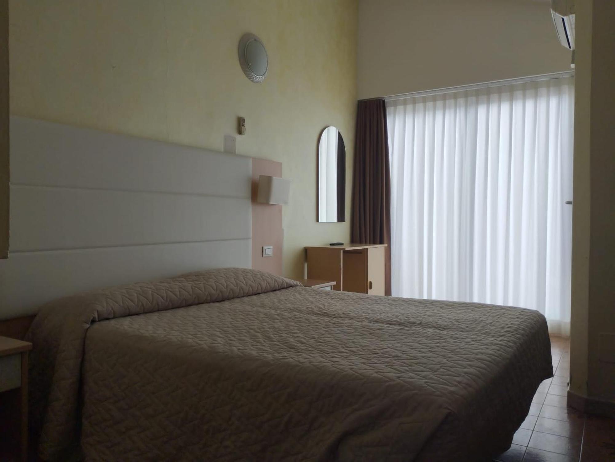 Hotel Foschi-Peninsula Bellaria-Igea Marina Zewnętrze zdjęcie